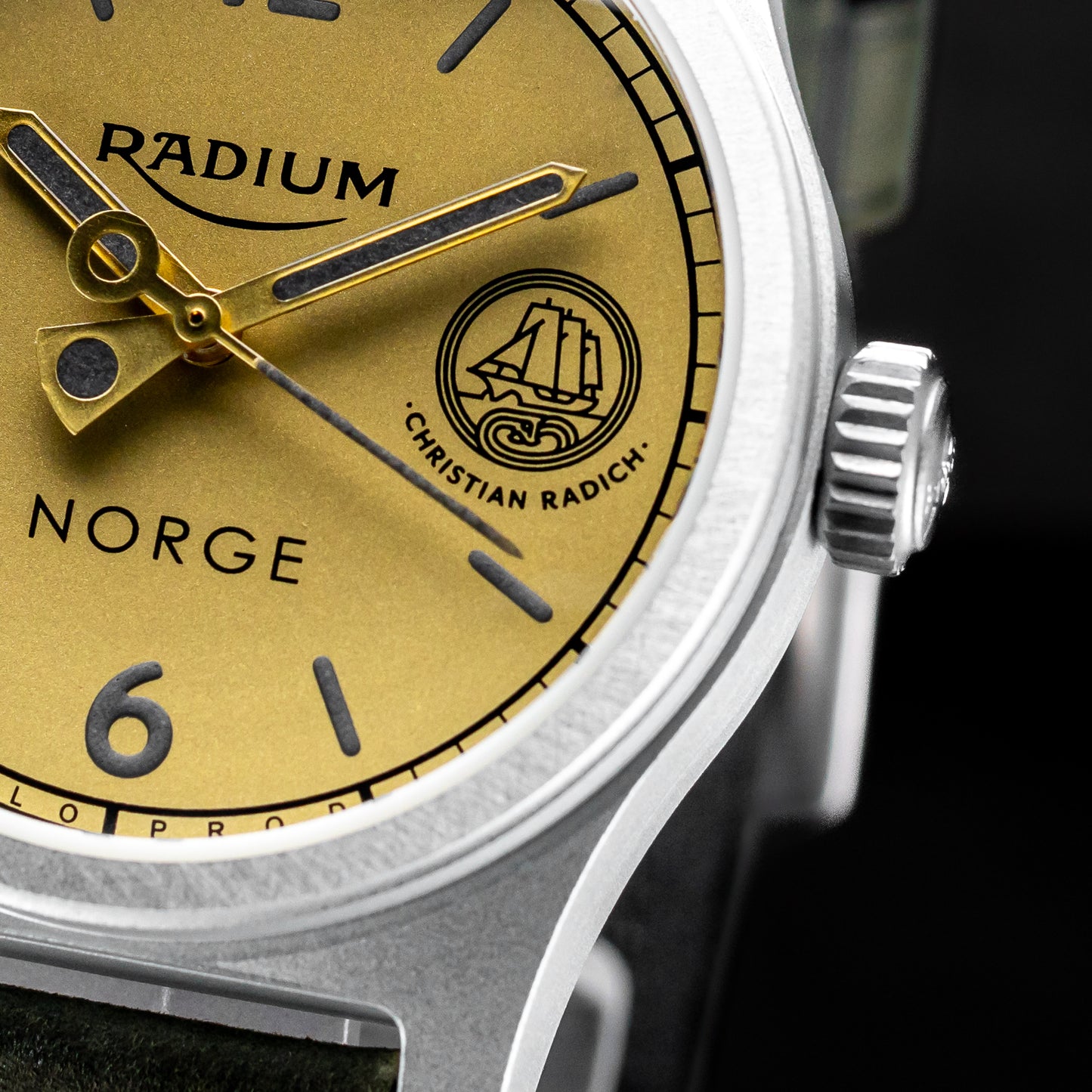 .38 Radium x Christian Radich: Ein maritimes Erbe, gefertigt für die Moderne